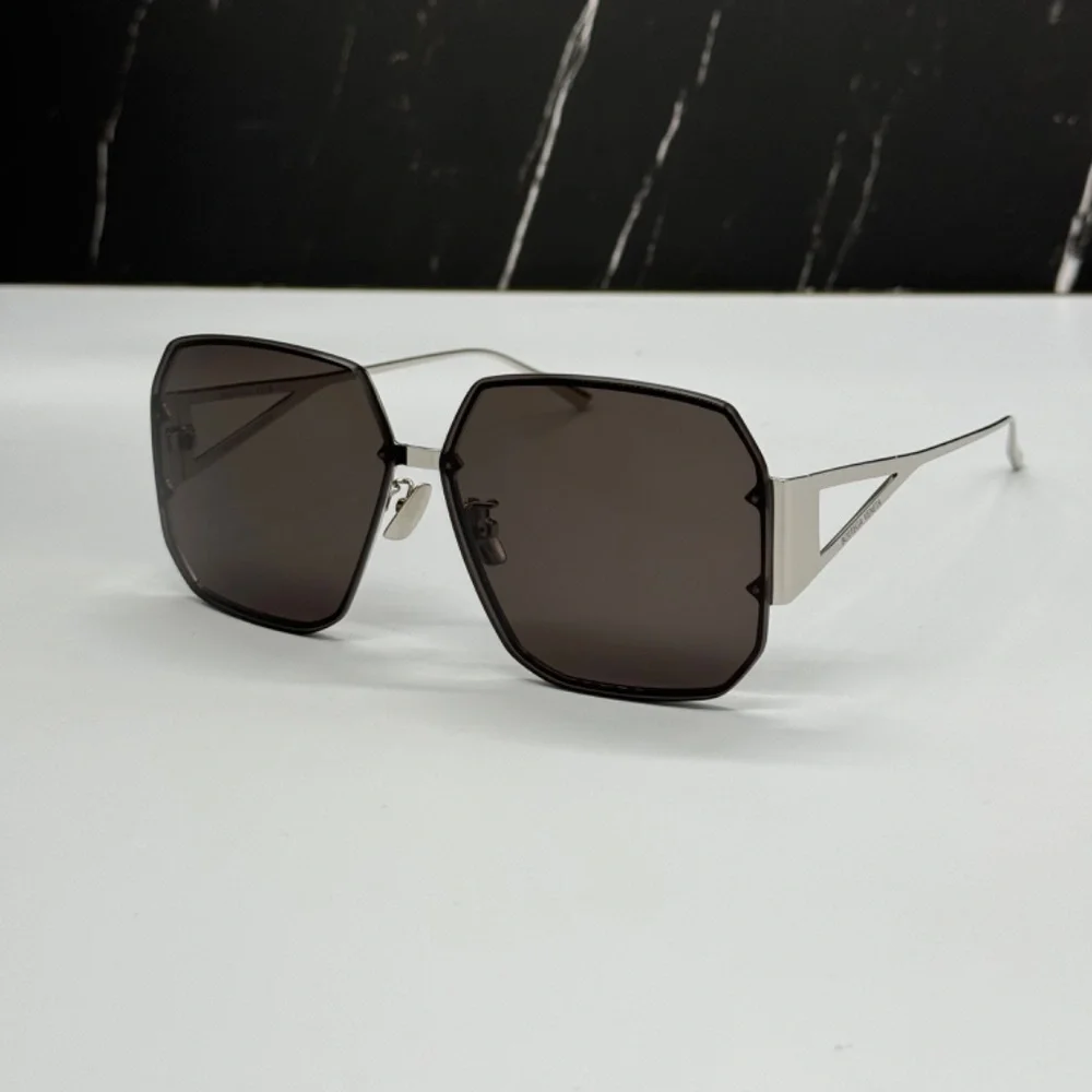 NEW BV1085SA 001 BOTTEGA VENETA SUNGLASSES